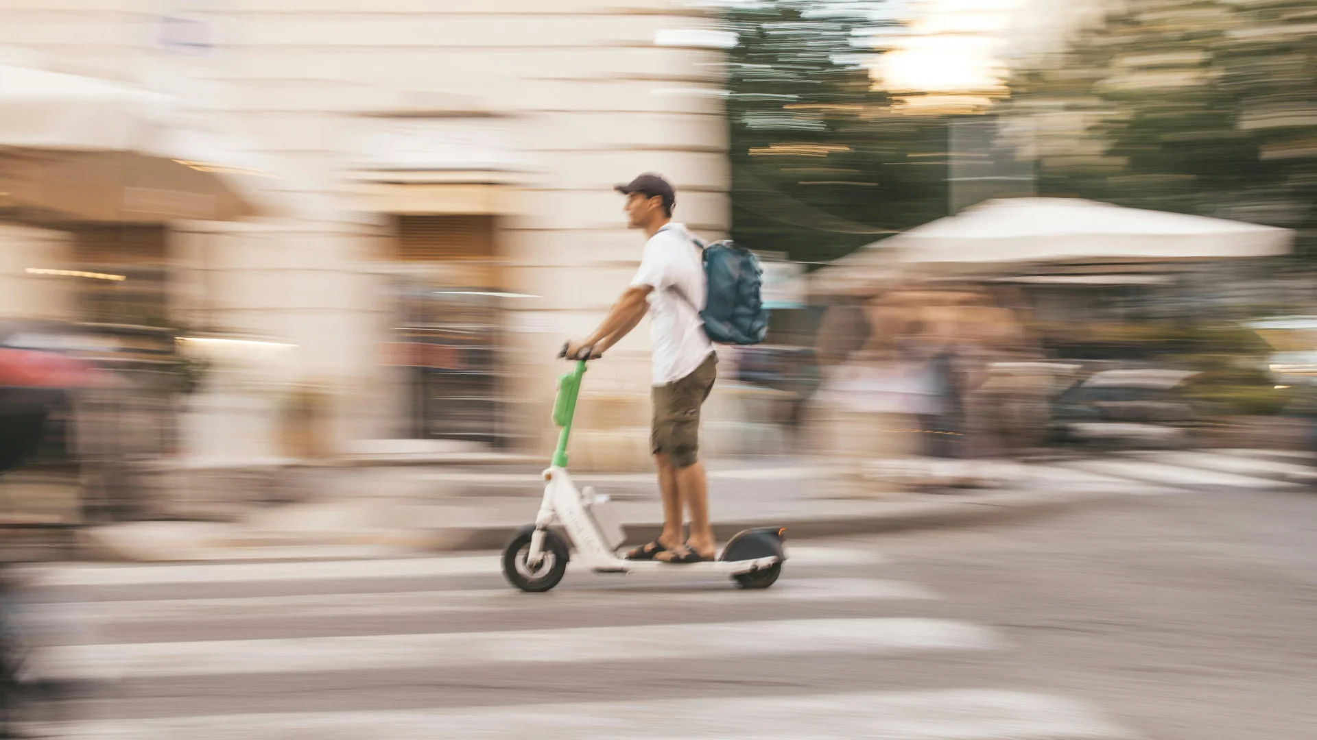Patinetas eléctricas en República Dominicana: el mercado creció antes que la regulación. Foto por Josh Withers en Pexels